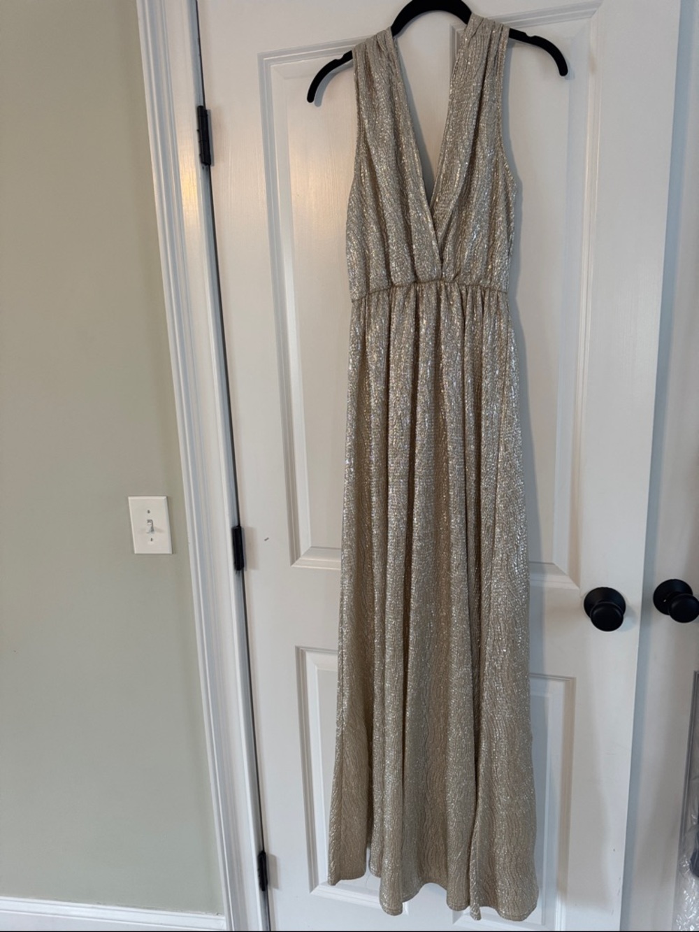 Lulu's Light Gold Shimmer Maxi Dress, size Small